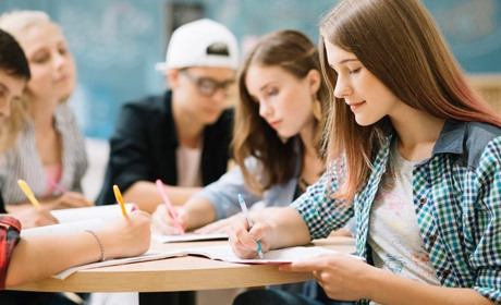 Мрієш вчитись за кордоном? Student Travel Education допоможе втілити мрію у реальність