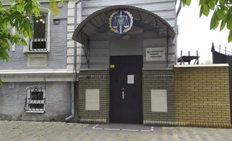 Колишню помічницю судді з Луганщини засуджено до максимального терміну ув’язнення