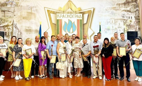 Найращих підприємців Красноградщини відзначили Подяками у переддень професійного свята