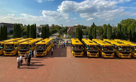 Автопарк відділу освіти Кагарлицької міськради поповнився новим шкільним автобусом