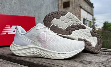 Жіночі кросівки New Balance: новий стиль, нове життя