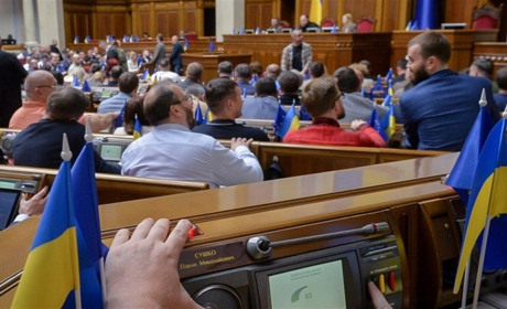 Велике "перезавантаження" уряду: Рада сьогодні розгляне звільнення низки урядовців