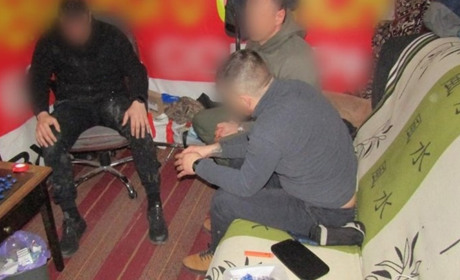 У Запоріжжі судитимуть трьох місцевих жителів за збут наркотиків