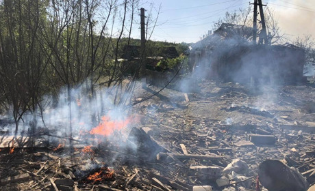 На Сумщині у власному будинку загинула жінка через атку КАБів, ще чотири людини поранено