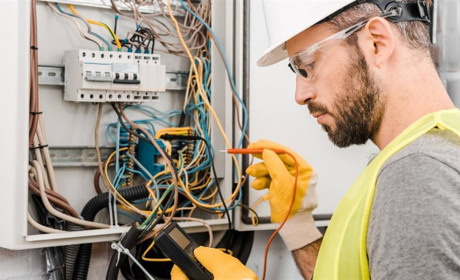 Планові відключення світла у Жовтих Водах з 9 по 12 вересня: де не буде електроенергії