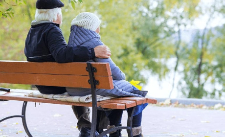 Почесні громадяни Сєвєродонецька віком 80+ отримуватимуть щомісячну грошову допомогу