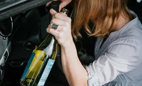 В Наталино п'яна водійка потрапила в аварію та травмувала людину