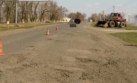 На ремонт дороги та пальне для шкільних автобусів в Кегичівській ТГ виділили більше 3 000 000 грн