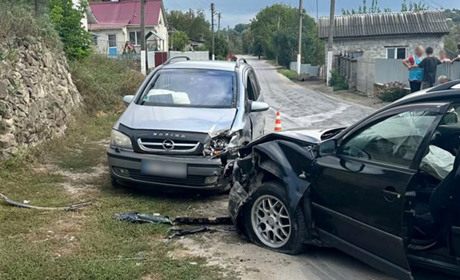 ДТП у селі Чорниводи: водій у стані сп’яніння вчинив аварію. Є постраждалі