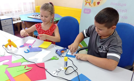 Торецька громада проводить серію культурних заходів для переселенців у різних містах України