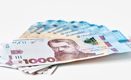 Грошова допомога сім'ям полонених та зниклих безвісти захисників: як отримати і куди зертататись