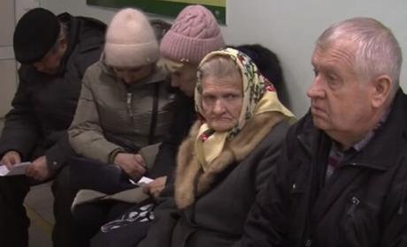 Питання пенсійного забезпечення. Для переселенців з Луганщини організовано прийом ПФУ