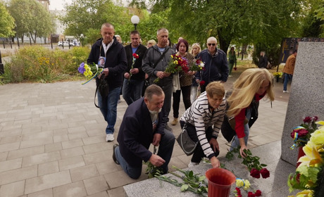 У День Захисників і Захисниць України шосткинці вшанували пам’ять тих, хто віддав життя за Україну