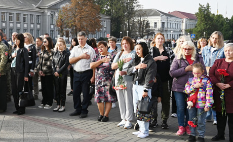 Низький вам уклін і велика подяка, наші Захисники і Захисниці