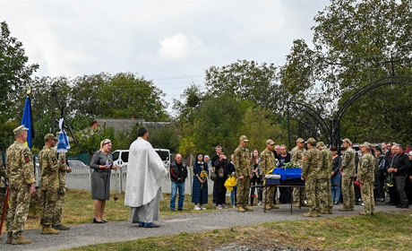 У Гороховому попрощалися із воїнкою Лідією Гребенюк. Вона загинула в бою на Донеччині