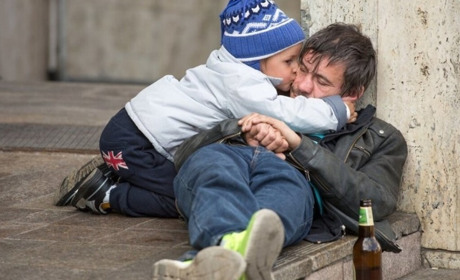 Зазіхнули "на святе". На окупованій Луганщині від 7 жовтня введено заборону на продаж алкоголю