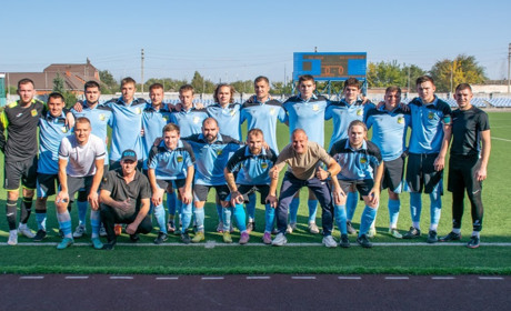 Куп’янська команда з футболу зіграла проти ФК "Зміїв": два голи від одного гравця