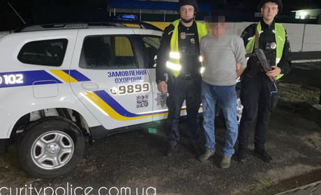 У Фастові поліція охорони Київщини затримала грабіжника, який вночі вдерся до магазину