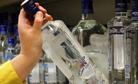 Рік тюрми за горілку та продукти: жителя Тростянця засудили за крадіжку