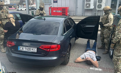 СБУ затримала ще одну організаторку схему для ухилянтів 47-річну жительку Звягеля