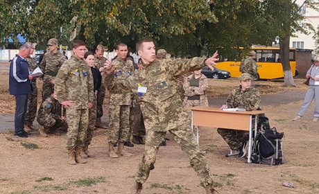 Команда "Перша сотня" Сарського опорного ліцею взяла участь у Петлюрівському вишколі