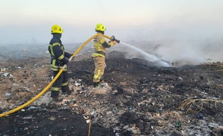 У Жовтих Водах надзвичайники продовжують боротьбу із тлінням сміття на старому сміттєзвалищі