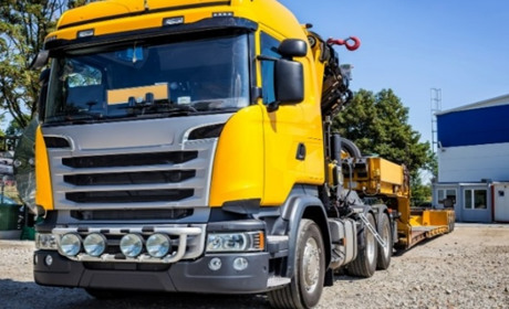 Як обрати оптимальний транспорт для перевезення великих вантажів?