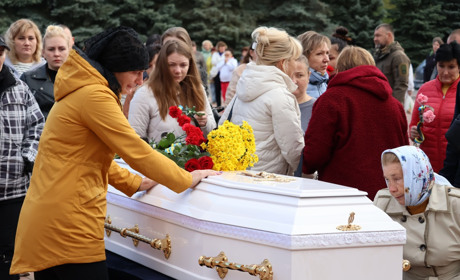 В Южноукраїнську попрощалися з молодим бійцем Євгенієм Федоренком, який загинув 2 роки тому