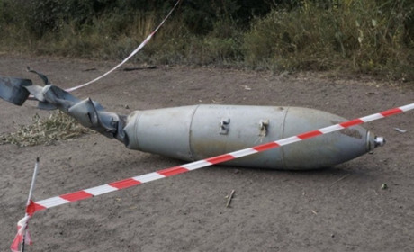 У селі на Глухівщині внаслідок авіаударів пошкоджено об’єкт критичної інфраструктури й будинки