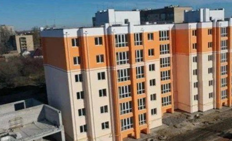 Окупаційна влада в Мелітополі імітує будівництво та виселяє мешканців з будинку на вулиці Бєляєва