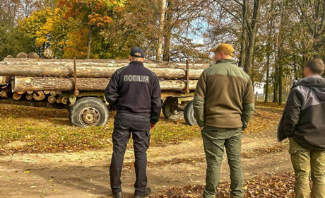 Поліція Звягельщини продовжує підтримувати Збройні сили України