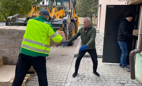 Торецька громада отримала продуктові набори від міжнародних благодійників