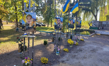 У Макошиному відкрили Алею пам'яті полеглим героям-односельцям
