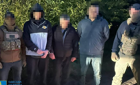 На Одещині поліцейський допомагав чоловікам виїхати до невизнаного Придністров'я