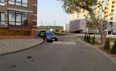 У Чернігові демонтують 15 незаконних тимчасових споруд. Куди їх подінуть