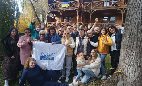 Лисичанський заклад освіти влаштував у Карпатах для педагогів тренінг "ГарантCamp2024"
