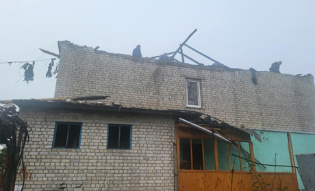 У вікно прилетів шматок цегли: історії старокостянтинівців, житло яких постраждало від обстрілів