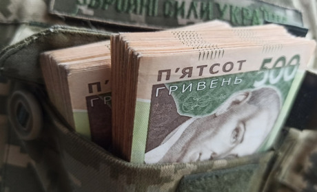 Які виплати можуть отримувати військовослужбовці? Детальне пояснення для захисників