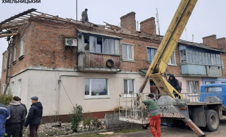 Нічна атака шахедів: є пошкодження у Старокостянтинові