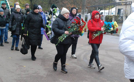 У Шостці відбулась траурна церемонія. Прощались із захисником України Вячеславом Косінцовим