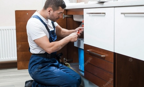 Як знайти надійного сантехніка в Києві?