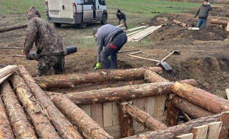Освітяни із Закарпаття побудували у Покровському районі укріплення для військових
