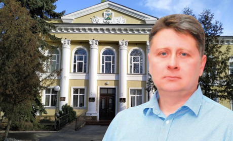Іще один депутат Глухівської міської ради достроково склав свої повноваження