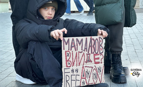 Ми кричимо за кожного, хто в полоні: чому в Одесі проходить акція “Free Azov”