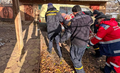 Кагарлицькі рятувальники допомогли медикам і хворому