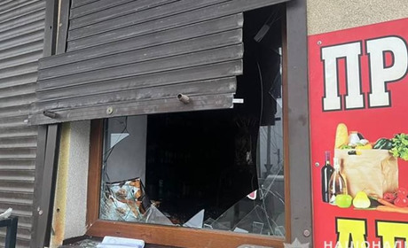 У Почаєві двоє хлопців обікрали магазин