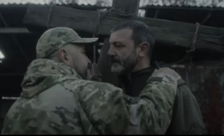 «Жадан і Собаки» показали кліп на пісню «Дивні люди»