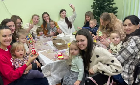 Новини воєнного часу. Старокостянтинів. Різдвяний майстер-клас, акція, гості міста,засідання комісії