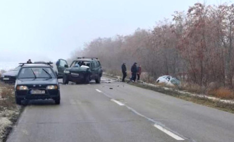 На автотрасі Харків - Мерефа - Лозова сталася ДТП. 75-річний чоловік загинув, жінку госпіталізовано