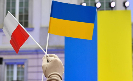 У Польщі знизилась кількість прихильників прийому українських біженців